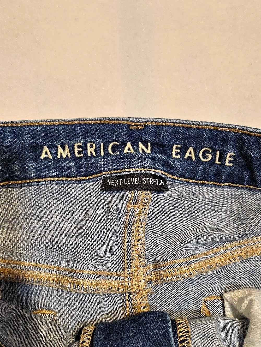American Eagle Midi Denim Jean Shorts Size 14 - Picture 4 of 6